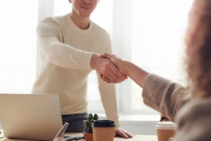 landlord-tenant handshake
